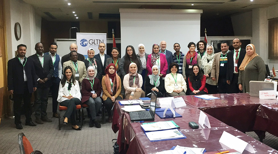 Representatives of UN-Habitat Regional Office of Arab States, GLTN and the awarded organisations: APN, Rasheed TI, UTI, UAWC, LCPS, ISTIDAMA, IYCY